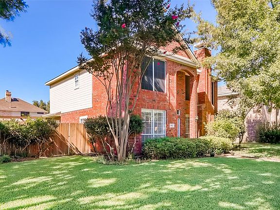 2nd image of 8813 Bayshore Ln