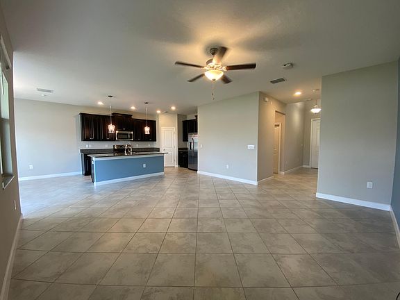 5th image of 9639 Ivory Dr