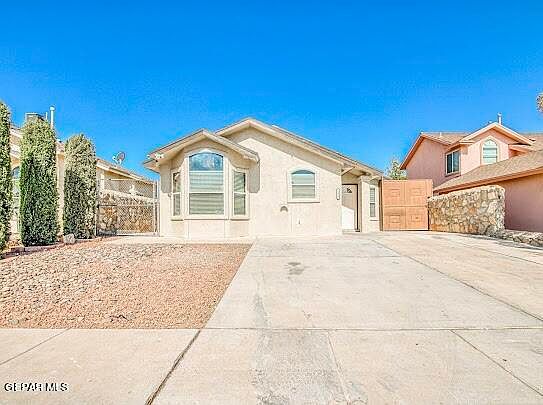 3rd image of 2353 Tierra Blanda Dr