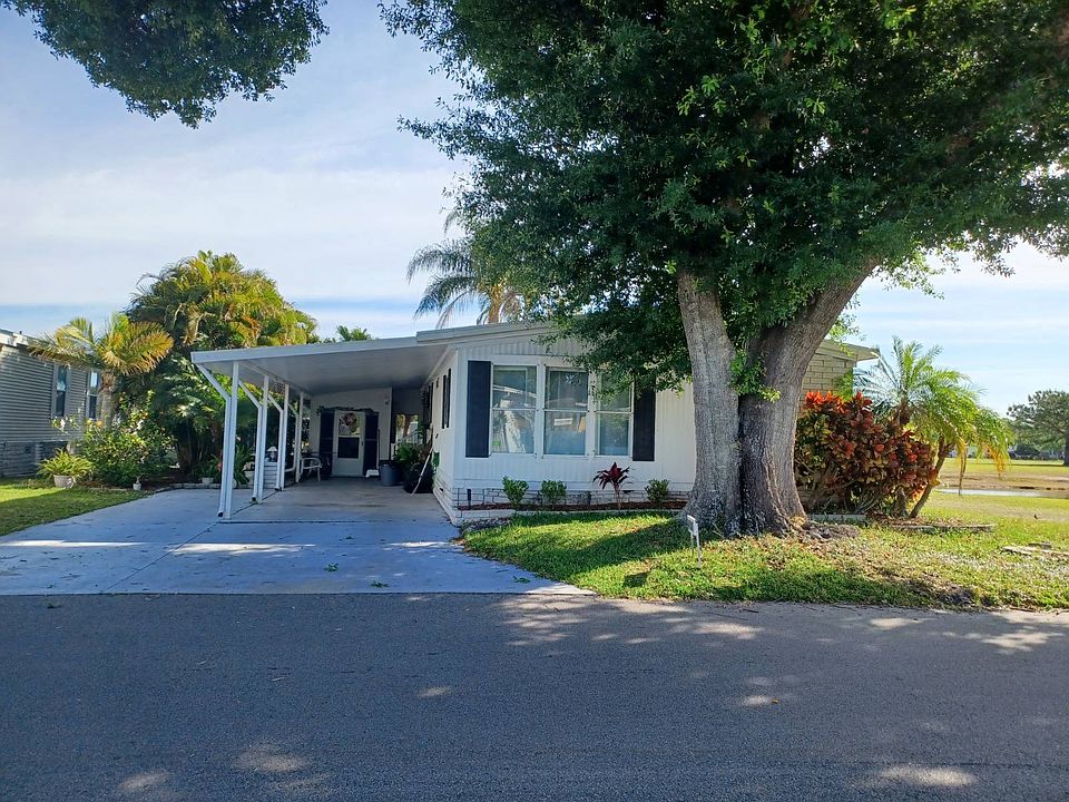 1st image of 14585 Spyglass St