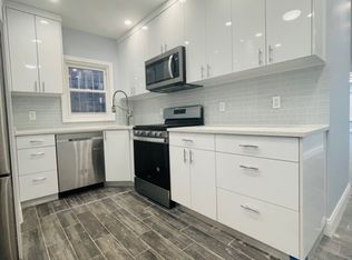 941 E 43rd St, Brooklyn, NY 11210