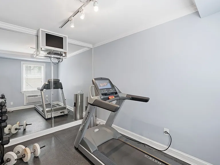 906 S Washington St #307 — Photo 21