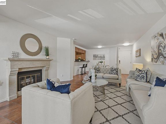 3rd image of 39993 Fremont Blvd APT 103