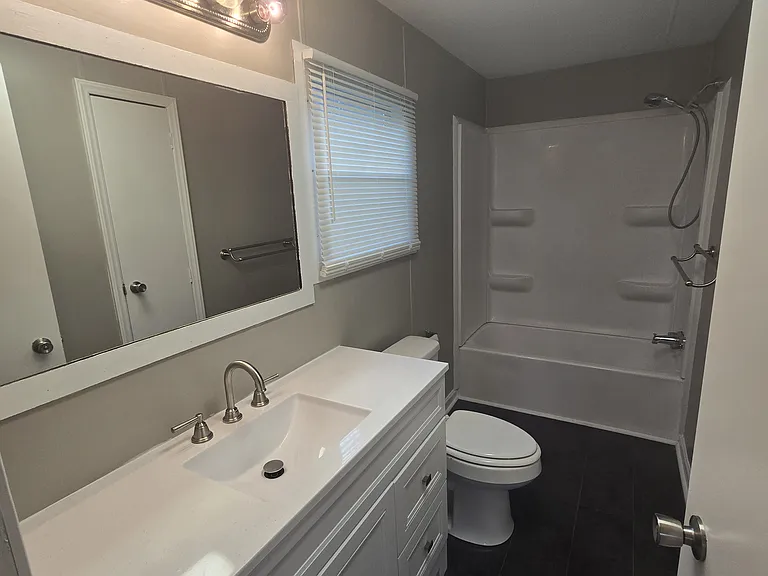 223 Duke St — Photo 6
