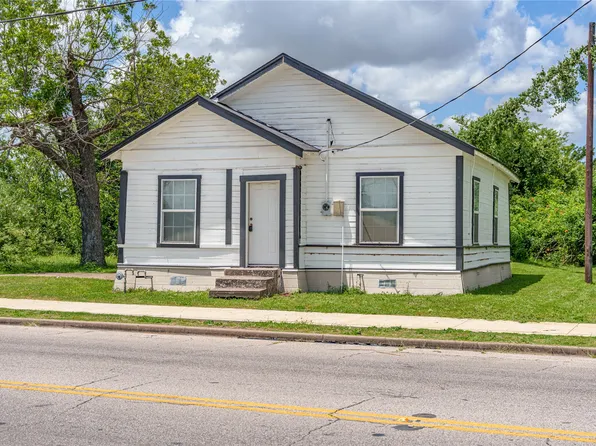 300 Clifton St, Waco, TX 76704