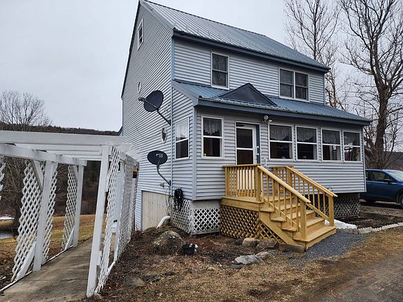 3rd image of 845 Brooker Hollow Rd