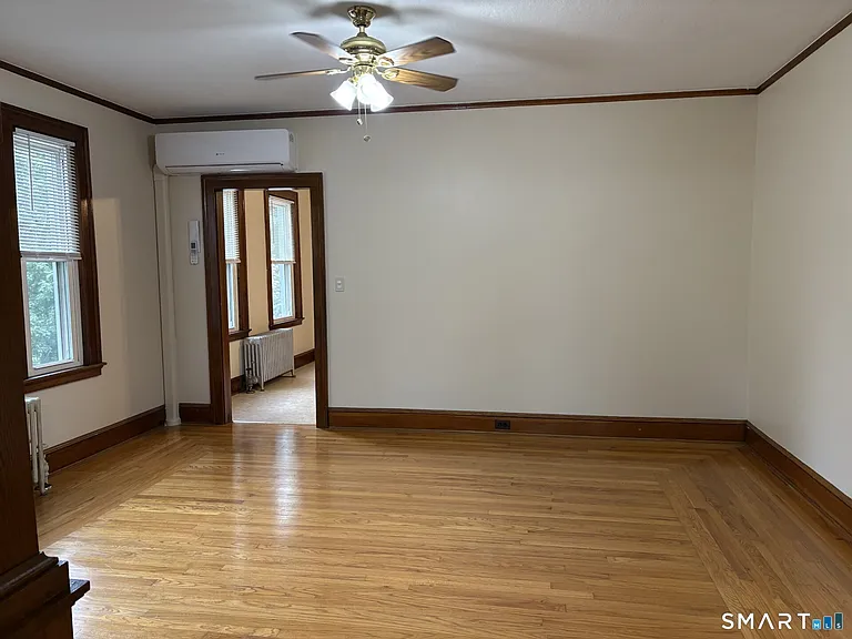 18 Broad St #3 — Photo 8