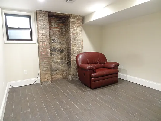 Rented by Miron Realty Group | media 38