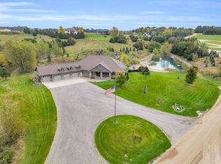 5915 55th Ave, Kearney, NE 68845