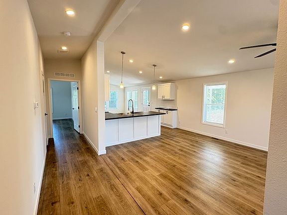 4th image of 13640 SE Highway 212 Unit 124