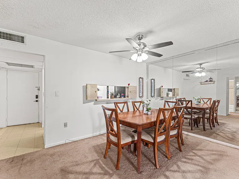 866 SW 9th Ave #201 — Photo 3