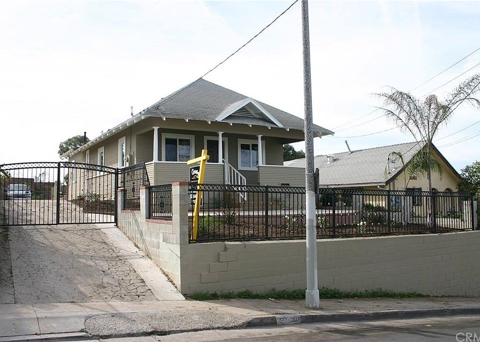 1st image of 2660 E 7th St