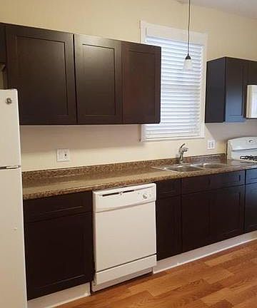 5th image of 1628 N Washtenaw Ave #2