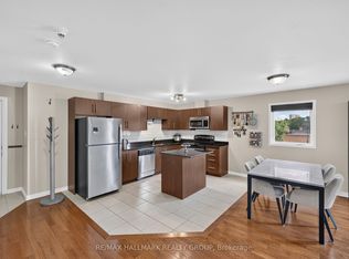 646 Cummings Ave #401, Ottawa, ON K1K 2K6
