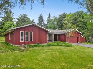 2219 Whitetail Ct, Stroudsburg, PA 18360