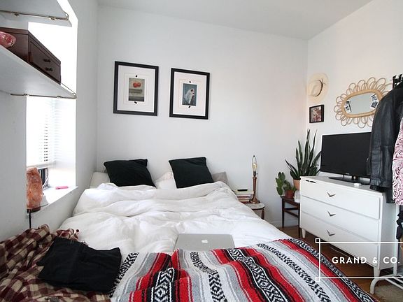 4th image of 140 Richardson St APT 3L