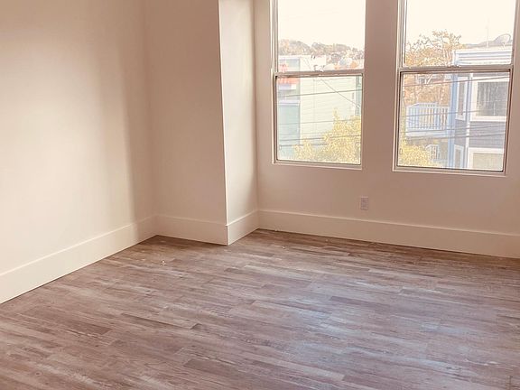 4th image of 288 27th St #3