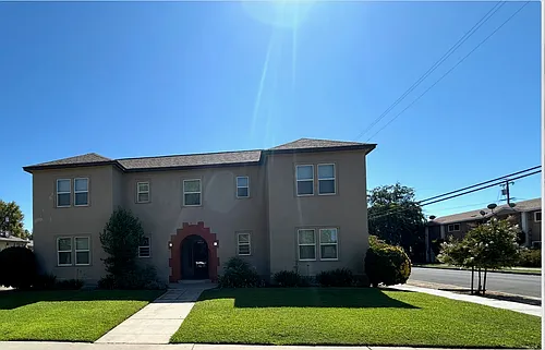 1340 N Linden Ave #9 Photo 1