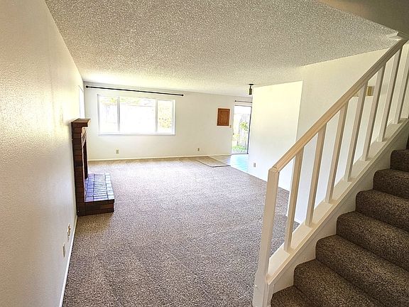2nd image of 1602 SE 145th Ct #1