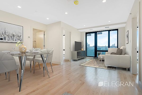 1st image of 2301 41st Ave APT 3I