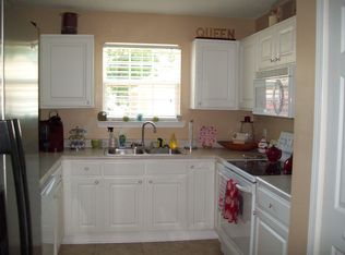 216 Pebble Beach Dr, Perry, GA 31069