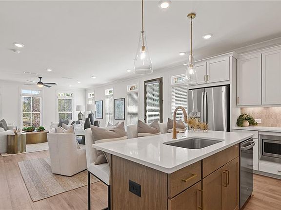7th image of this home