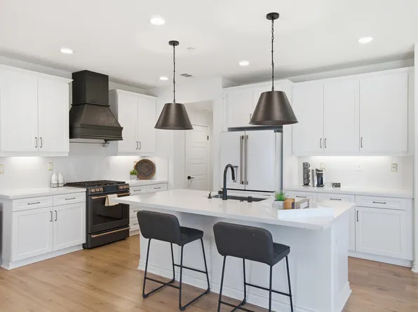 361 Allen Dr, Santa Paula, CA 93060