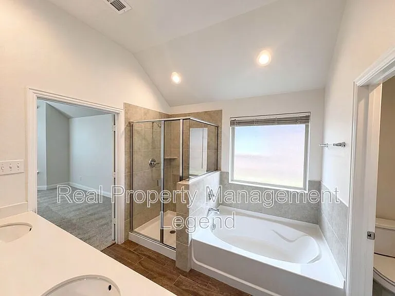 417 Cooper St — Photo 18