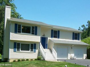 590 Pinewood Dr, Annapolis, MD 21401