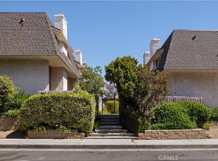17943 Magnolia Blvd APT 16, Encino, CA 91316