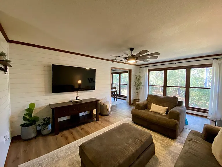 2112 Westfield Dr — Photo 5