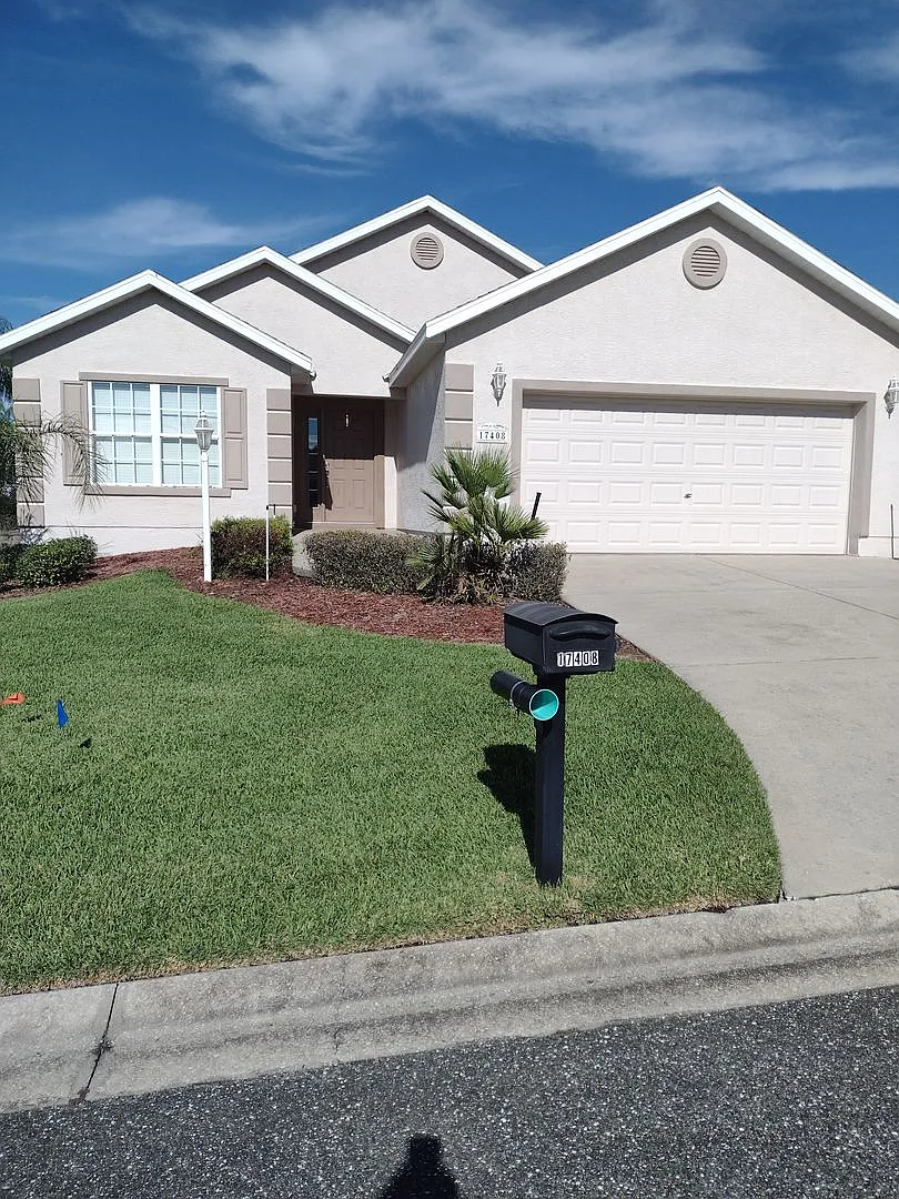 Beautiful home in Stonecrest — Photo 1