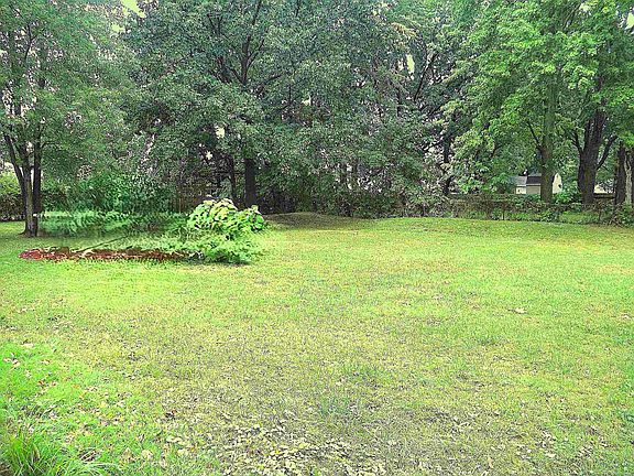5th image of 8247 Garbor Ave