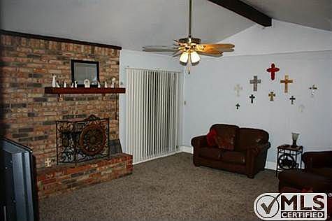 3rd image of 3506 Surrey Ln