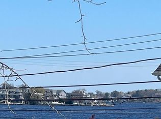 89 Compass Ave, Beachwood, NJ 08722