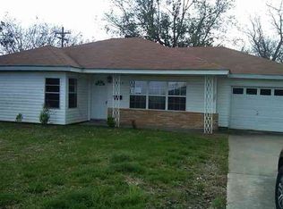 1925 Perry Ave, Groves, TX 77619