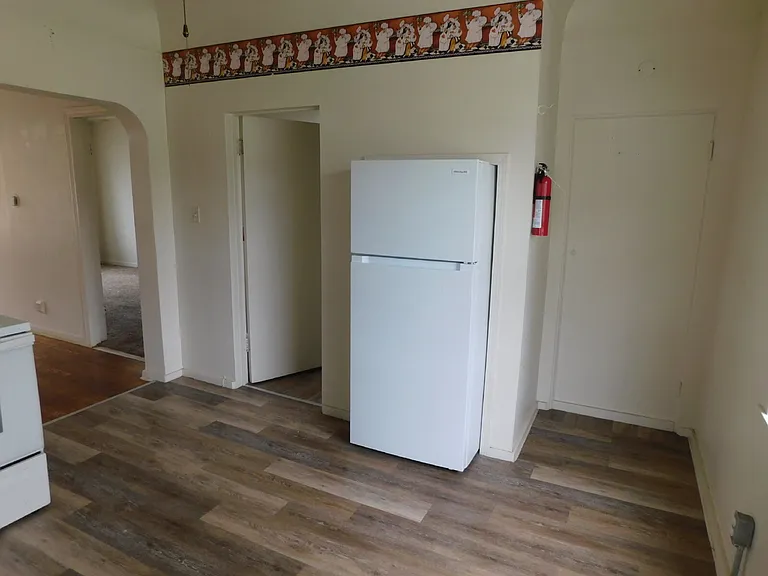 838 Howard St #2 — Photo 2