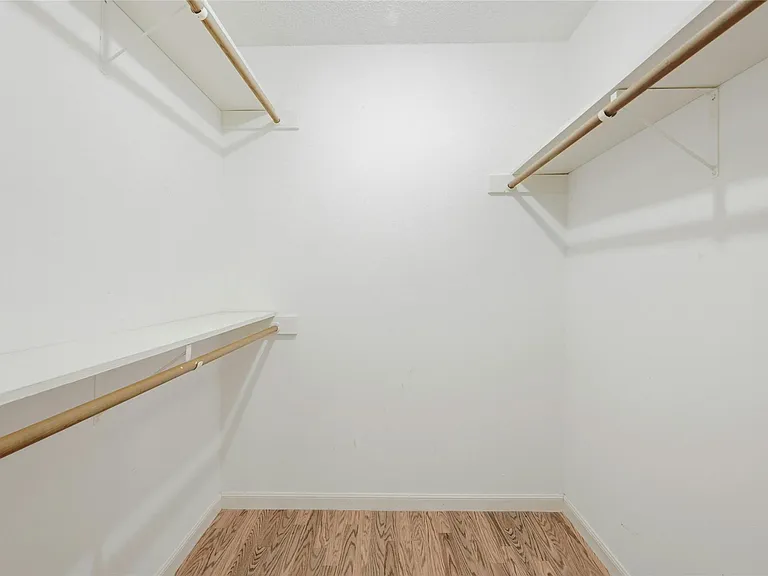 9226 Jollyville Rd #221 — Photo 17
