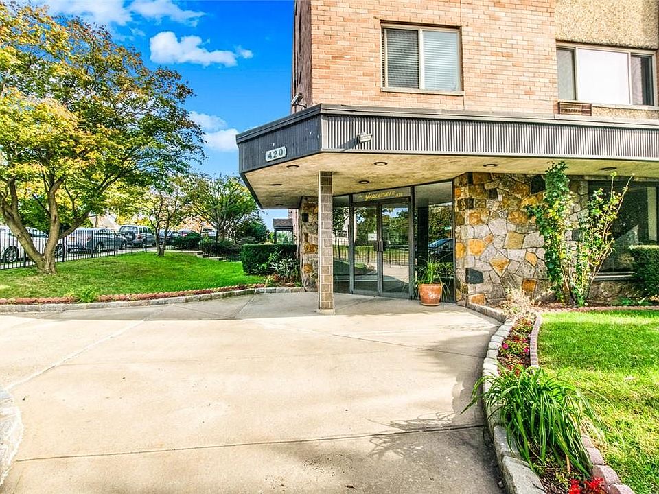 1st image of 420 Palisade Avenue #4M