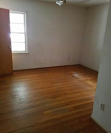 4th image of 2721 Kirven Dr
