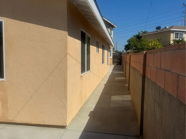 7661 El Rovia — Photo 37