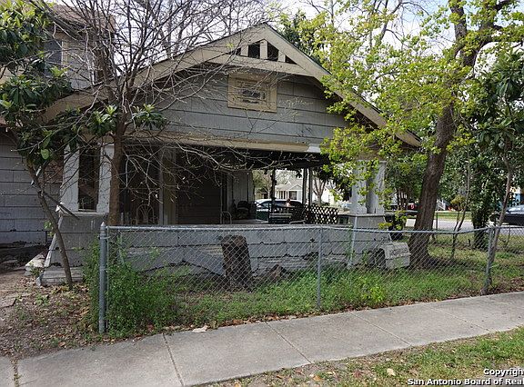 3rd image of 1100 W Mulberry Ave