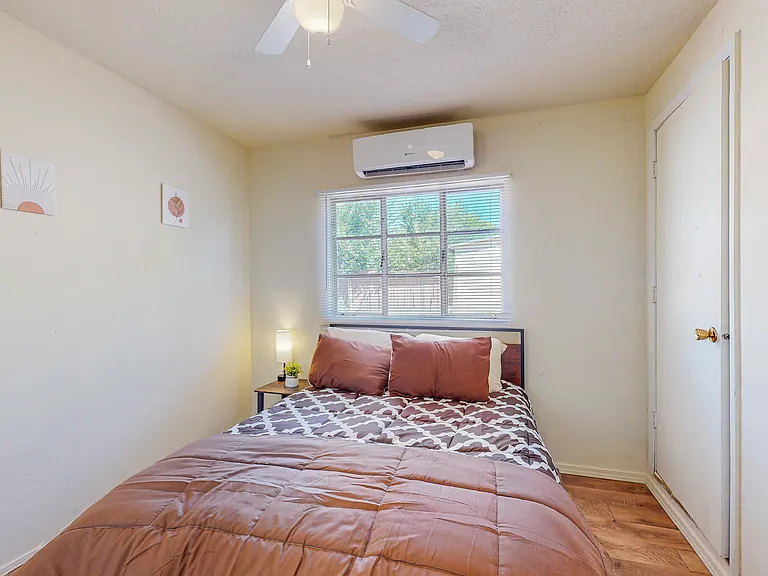 111 Orchard Garden Rd SW — Photo 15