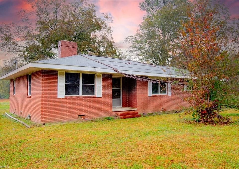 1st image of 10010 Stokes Ferry Rd