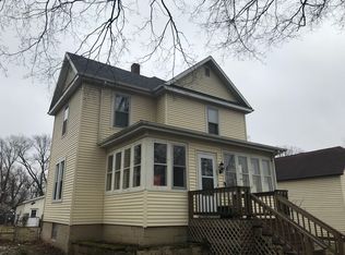506 N Wood St, Gibson City, IL 60936