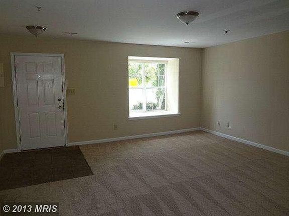 3rd image of 30 Chartwell Ct