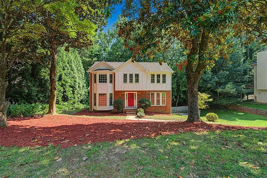 4 bed, 2.5 bath, 2228 sqft, $2,900 — Photo 1