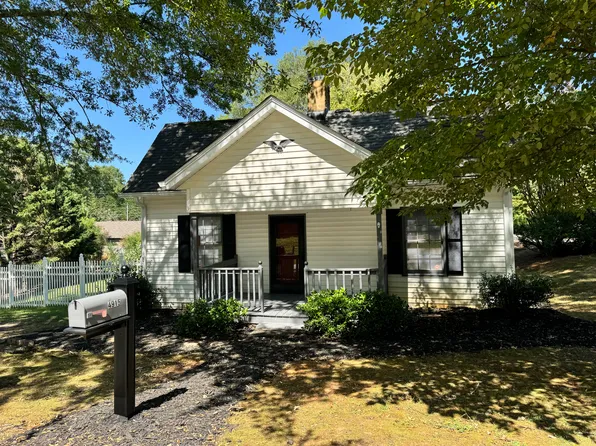 4915 N Lee St, Buford, GA 30518