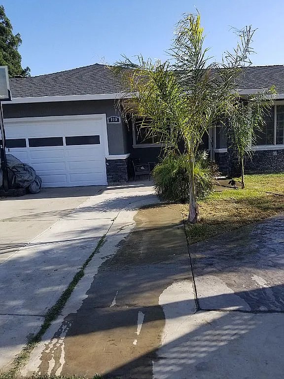 709 Chippewa Way photo 1