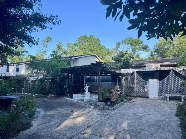 611 S Bead St, Alma, GA 31510